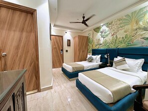 Room - The Orion Express East Of Kailash (New Delhi)