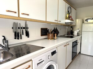 Fridge, microwave, oven, toaster - Estepona Golf, Los Pintores (Estepona)