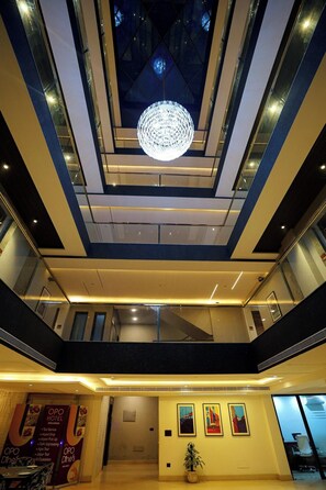 Lobby - Opo Hotel Iffco Chowk (New Delhi)