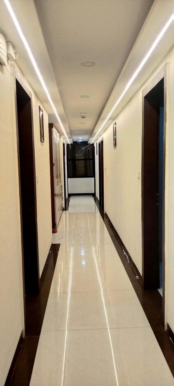 Lobby - Hotel Aranyasutra Inaya Indore (Indore)