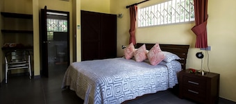 Surfers Self Catering Chalets