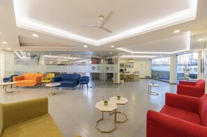 Lobby - Mastiff City Nest Golf Course Extension by Othpl (Gurugram)