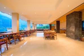 다이닝