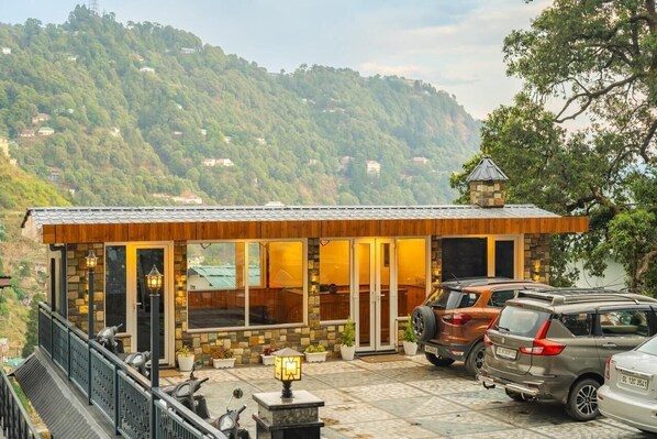 View from property - Hotel Winterfell Mussoorie (Dehradun)