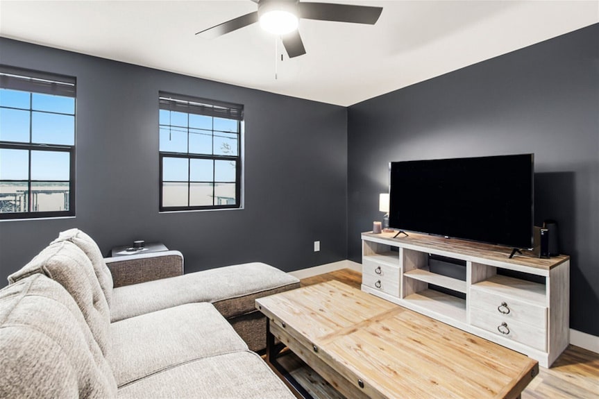 Quiet Loft With A Water View | Remote Work Haven - Indian Lake, OH