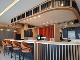 Bar (en el alojamiento)