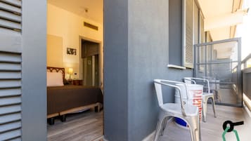 Habitación con 1 cama matrimonial o 2 individuales, balcón | Balcón