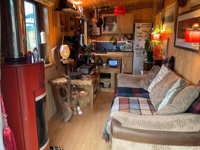 Sleeps 2, includes breakfast