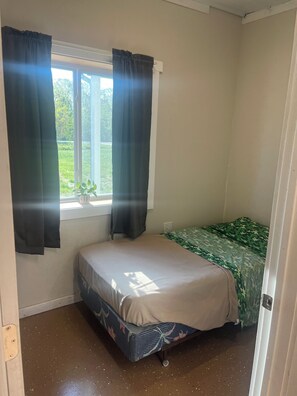 8 quartos, Wi-Fi, roupa de cama