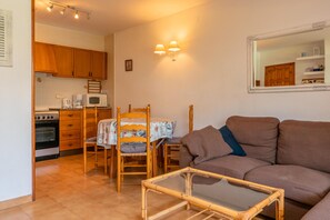 Living area - P-2 Ground floor in the center with pool (Calella de Palafrugell)