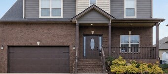 Comfortable Home Near Fort Campbell/Pet Friendly