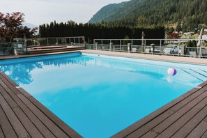 Pool - The Shu Suite - Pool/Hot Tub + Boat Slip (Sicamous)