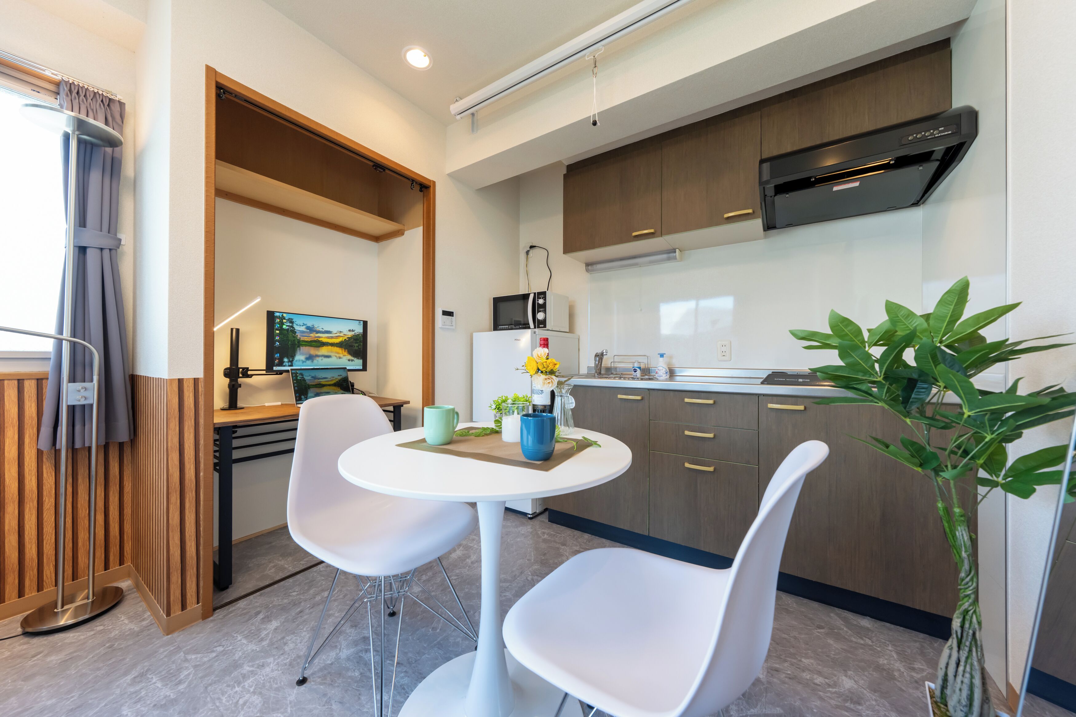 Departamento básico, 1 cama matrimonial, para no fumadores, refrigerador y microondas | Escritorio, espacio para trabajar con laptop y wifi gratis 