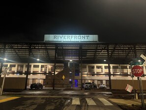 Exterior - Riverside Rhythm! Waterfront condo near Broadway, Nissan Stadium, Sounds, etc! (Nashville)