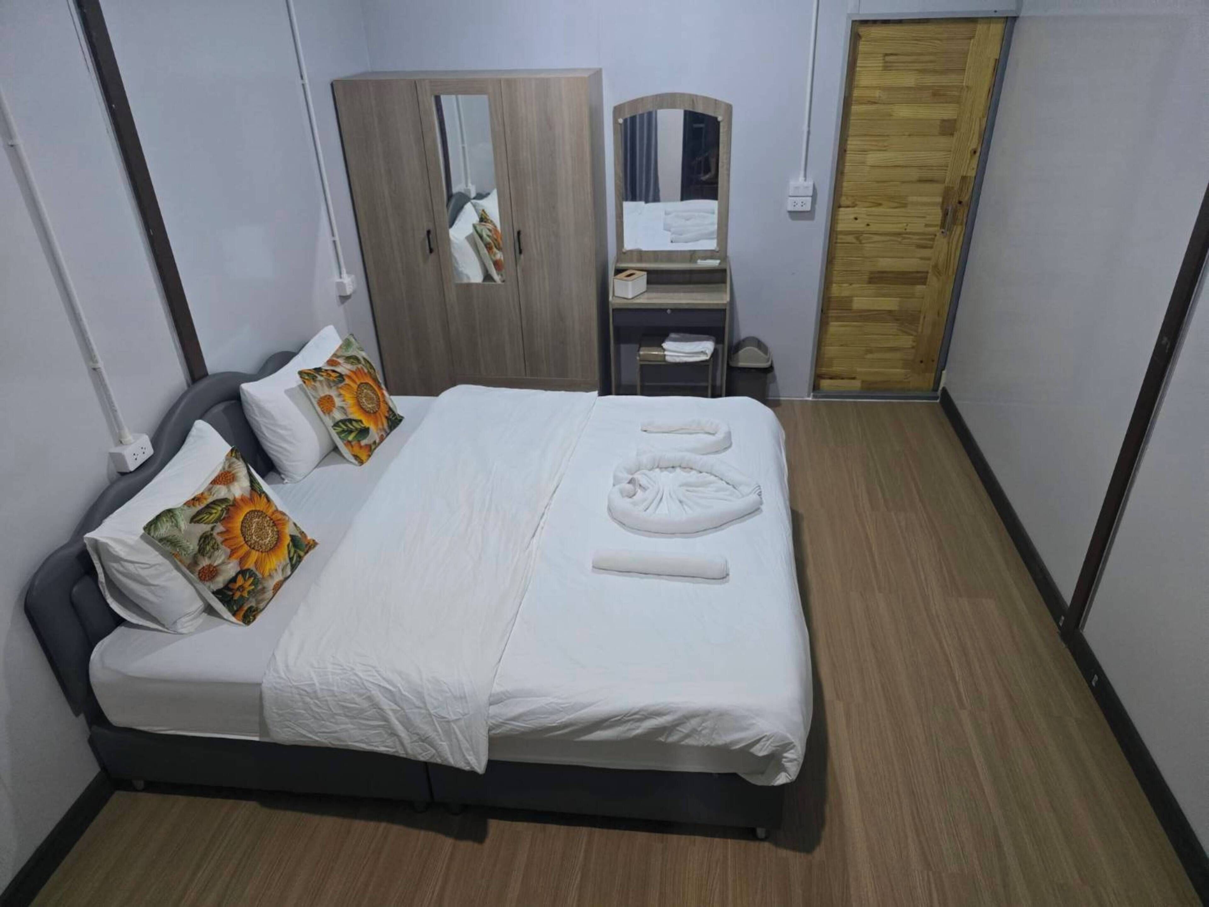 Habitación doble estándar, balcón, vista al jardín | Wifi gratis 