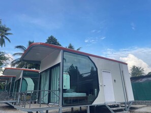 Deluxe tweepersoonskamer, balkon, uitzicht op tuin | Exterieur