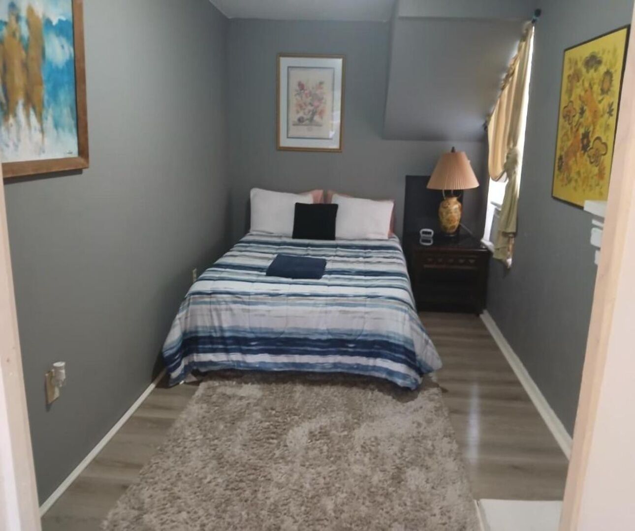 1 camera