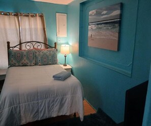 1 bedroom, WiFi, bed sheets - GpL 4134 Cozy & Spacious House Room 2 (Fort Myers)