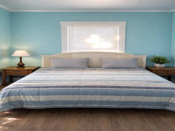 Room - GpL 424 San Bernardino Private Room A (Fort Myers 33903)