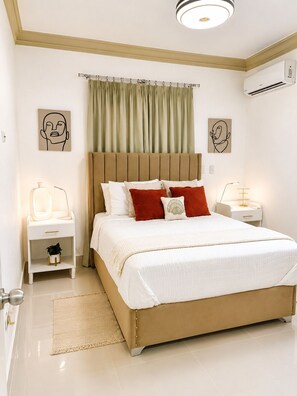 2 habitaciones, tabla de planchar con plancha, internet y ropa de cama 