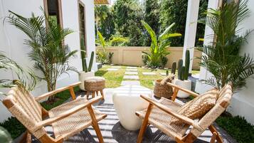 Vila família, 3 quartos, piscina particular | Terraço/pátio