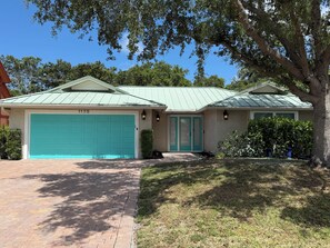 Exterior - Sea Spray Cove: Beachside 3-Hole Golf Retreat in Palm Beach Gardens (Palm Beach Gardens)