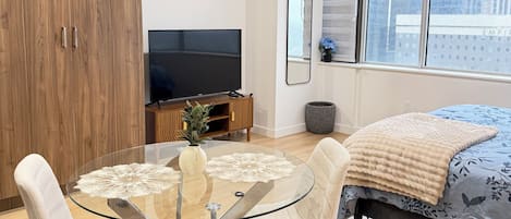 1 chambre, fer et planche à repasser, Wi-Fi, literie fournie