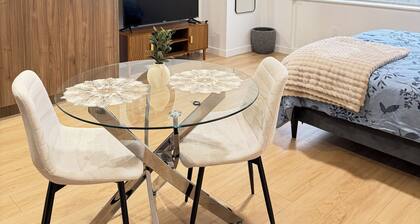 Modern Studio Suite Near Rogers Place & ICE District