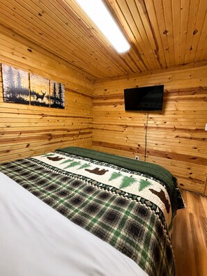 1 sovrum, skrivbord, strykjärn/strykbräda och gratis wi-fi