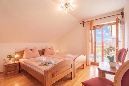 Logar Farm Stay near Lake Cerknica - R2, Grahovo, Slovenia
