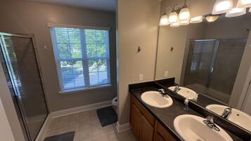 Shower, bidet, towels, soap