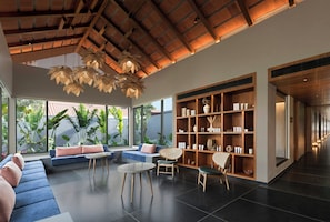 Interior - Hilton Hyderabad Genome Valley Resort and Spa (Hyderabad)