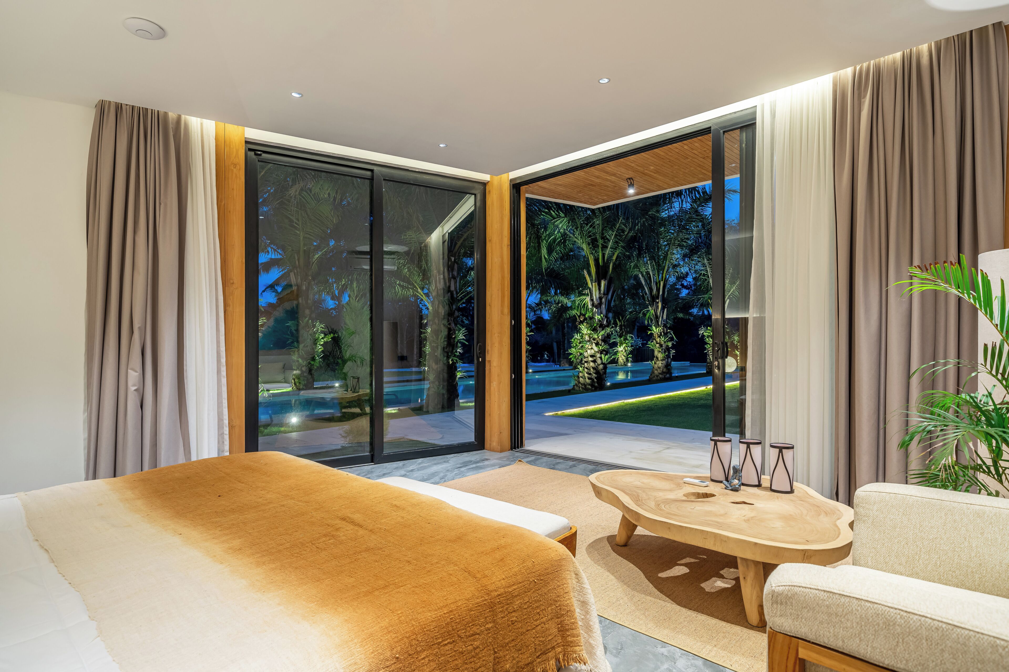Signature Villa, Pool View | Egyptian cotton sheets, premium bedding, in-room safe