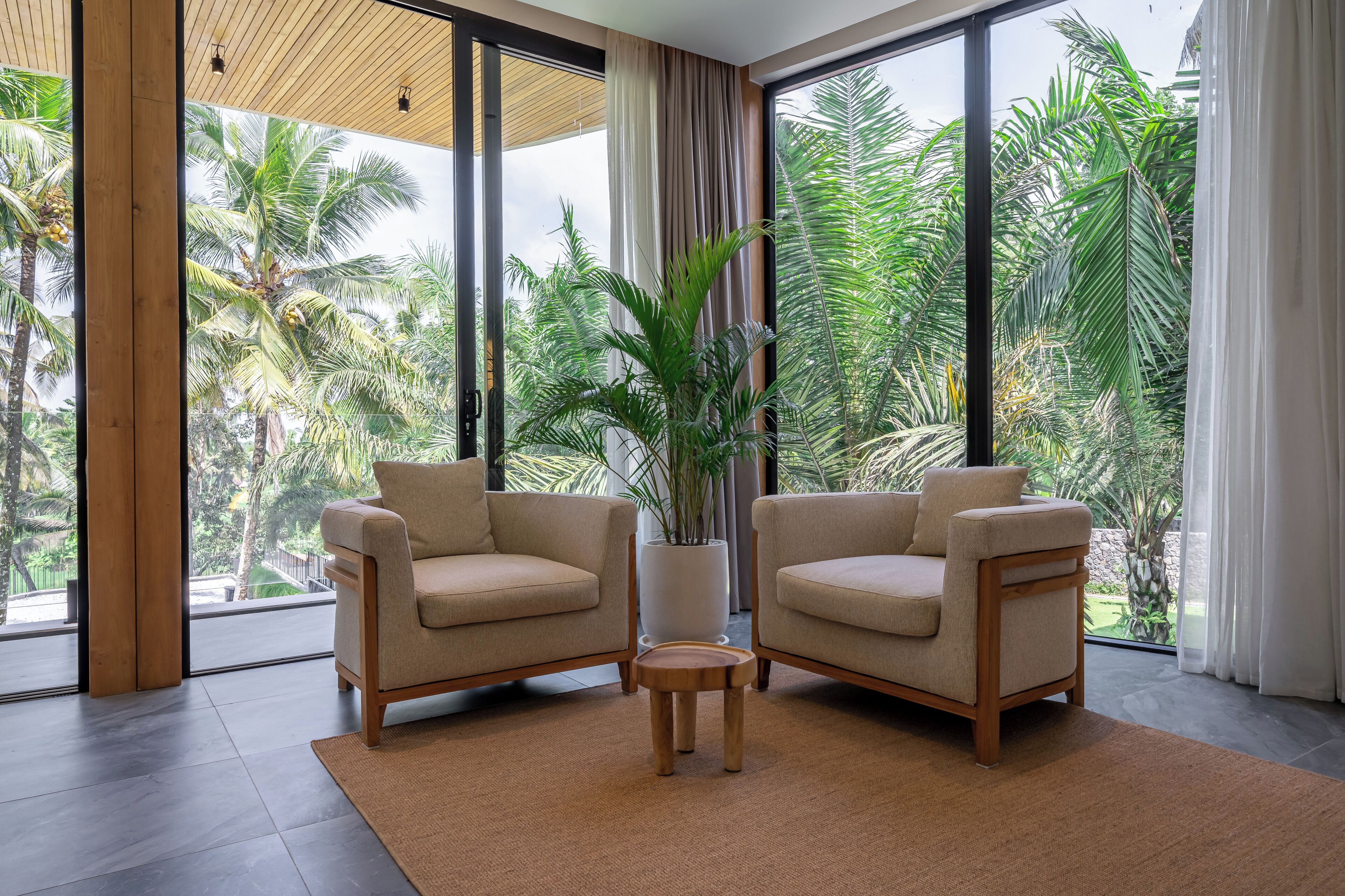 Signature Villa, Pool View | Interior