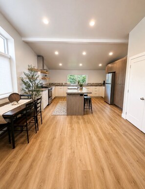 Private kitchen - Modern and Cozy Retreat (Pleasant Grove)