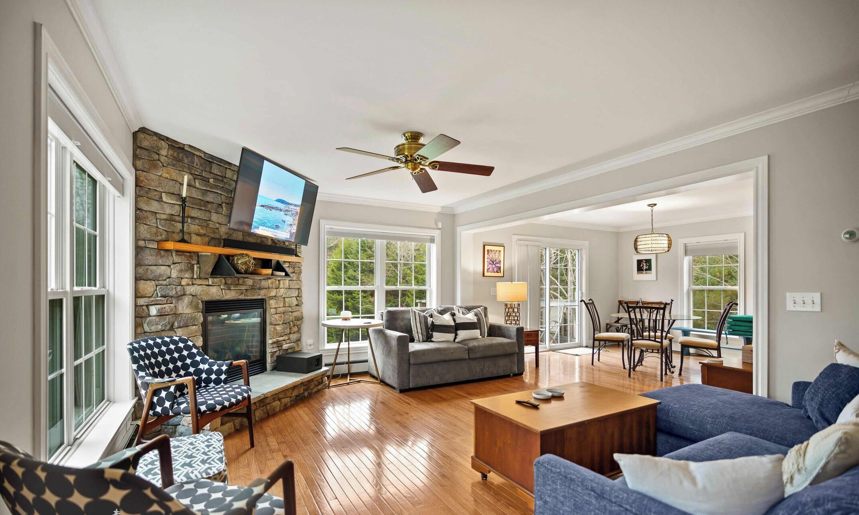 Waterfront 3br East Boothbay Retreat With Ocean Views, Deck, Wifi. - Boothbay, ME
