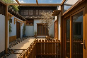 Family Room, Courtyard View | Exterior