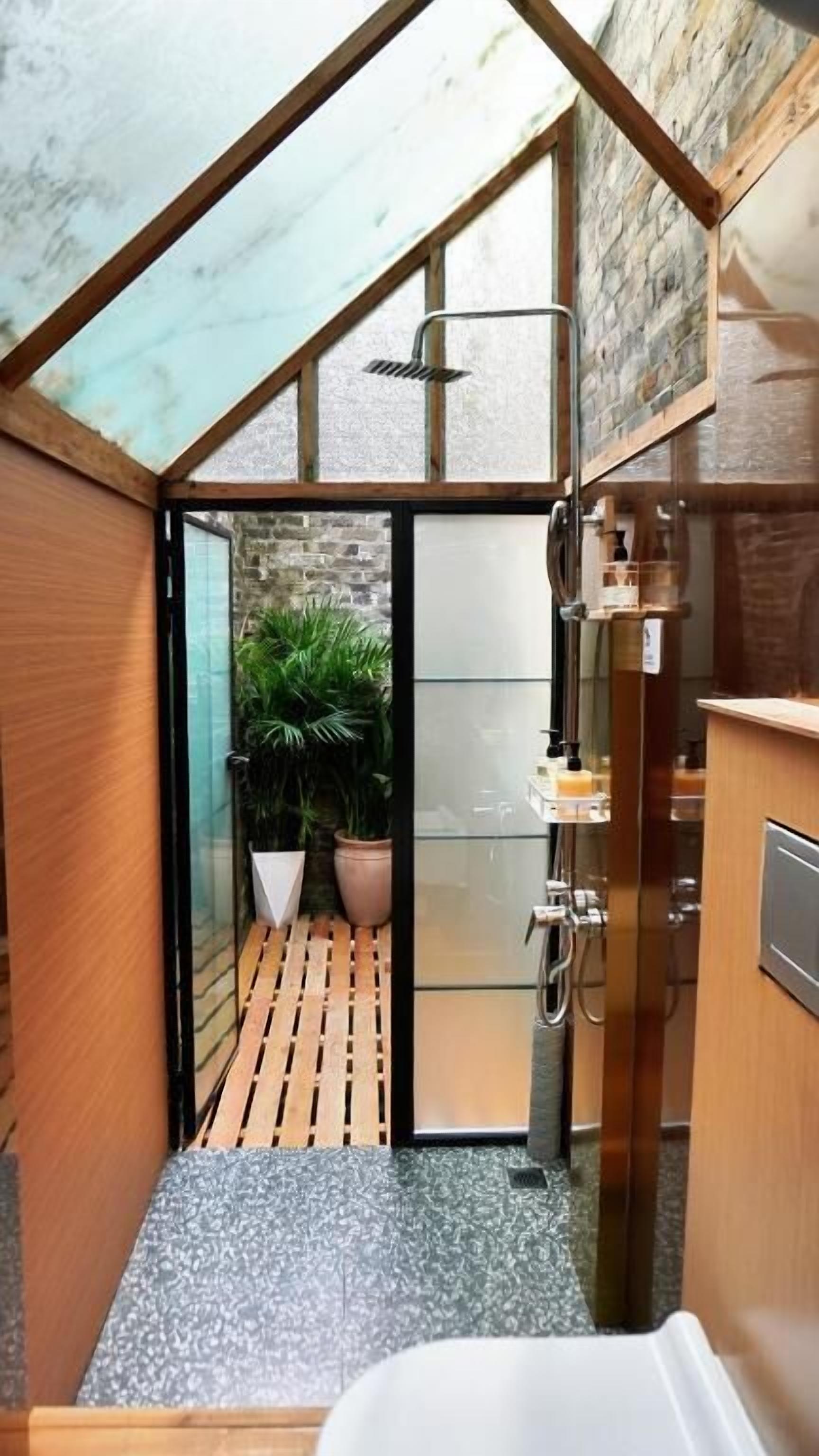 Family Room, Courtyard View | Bathroom | Slippers
