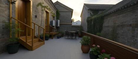 Double Room, Balcony, Courtyard View | Outdoor dining