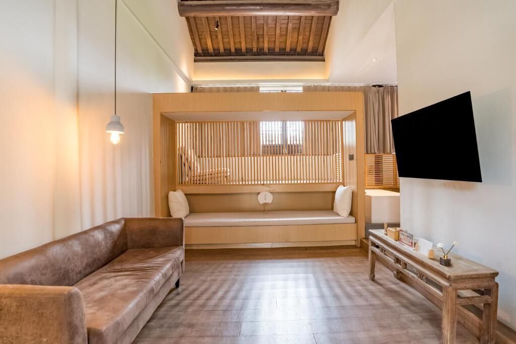 Superior Suite, Patio, Courtyard View | Living area | Printers