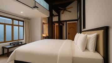 Design Double Room, Patio, Courtyard View | Blackout drapes, free WiFi