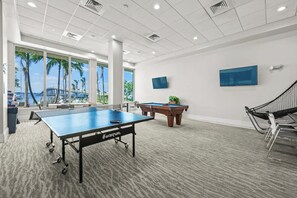Spielezimmer