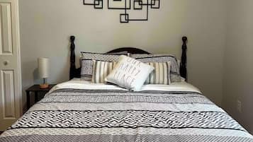 1 habitación, tabla de planchar con plancha, wifi y ropa de cama