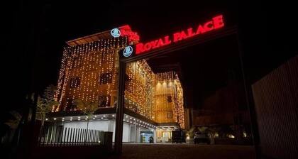 ROYAL PALACE STAY