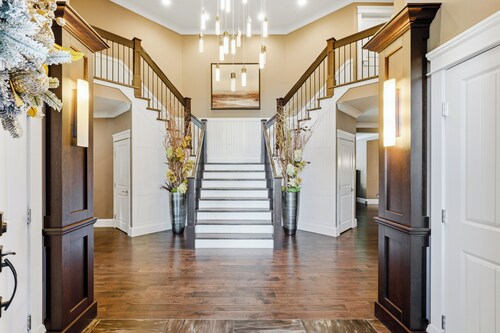 1‑Acre Private Estate w/ Pool & Basketball
