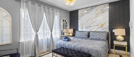 3 bedrooms, iron/ironing board, WiFi, bed sheets