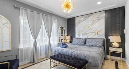 Big yard Pool Home with Play Room Near Brickell