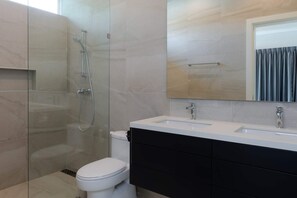 Bathroom - Orchid Paradise Homes OPV428 (Hin Lek Fai)