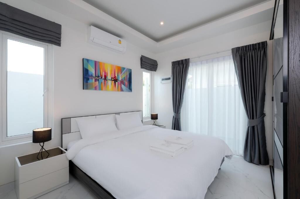 In-room safe, iron/ironing board, free WiFi, wheelchair access