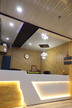 Lobby - Hotel JK Blue Heaven (Varanasi)